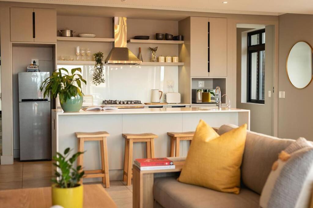 Hermanus Waterfront, Ocean Deluxe - Apartment 2 Экстерьер фото