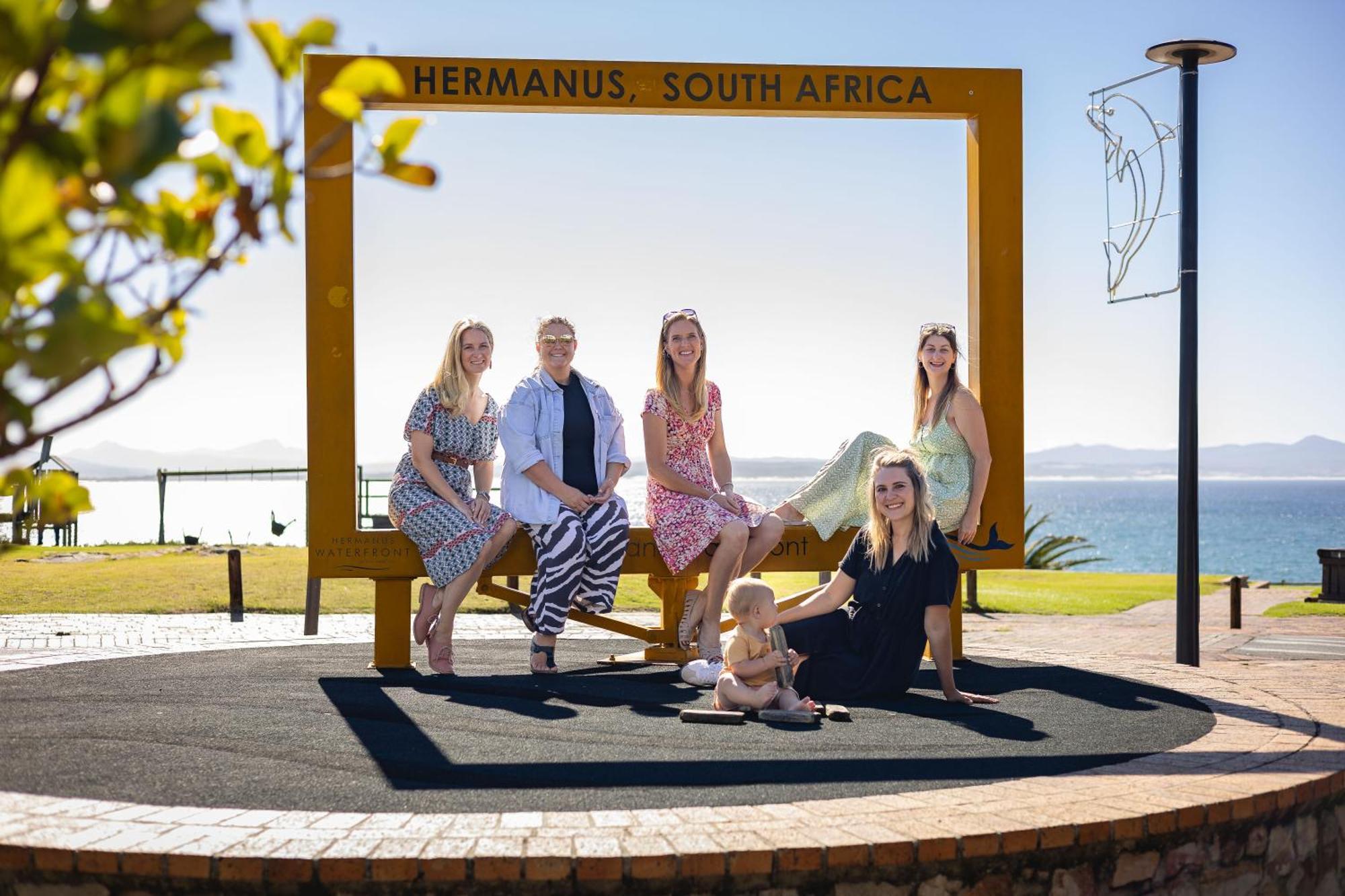 Hermanus Waterfront, Ocean Deluxe - Apartment 2 Экстерьер фото