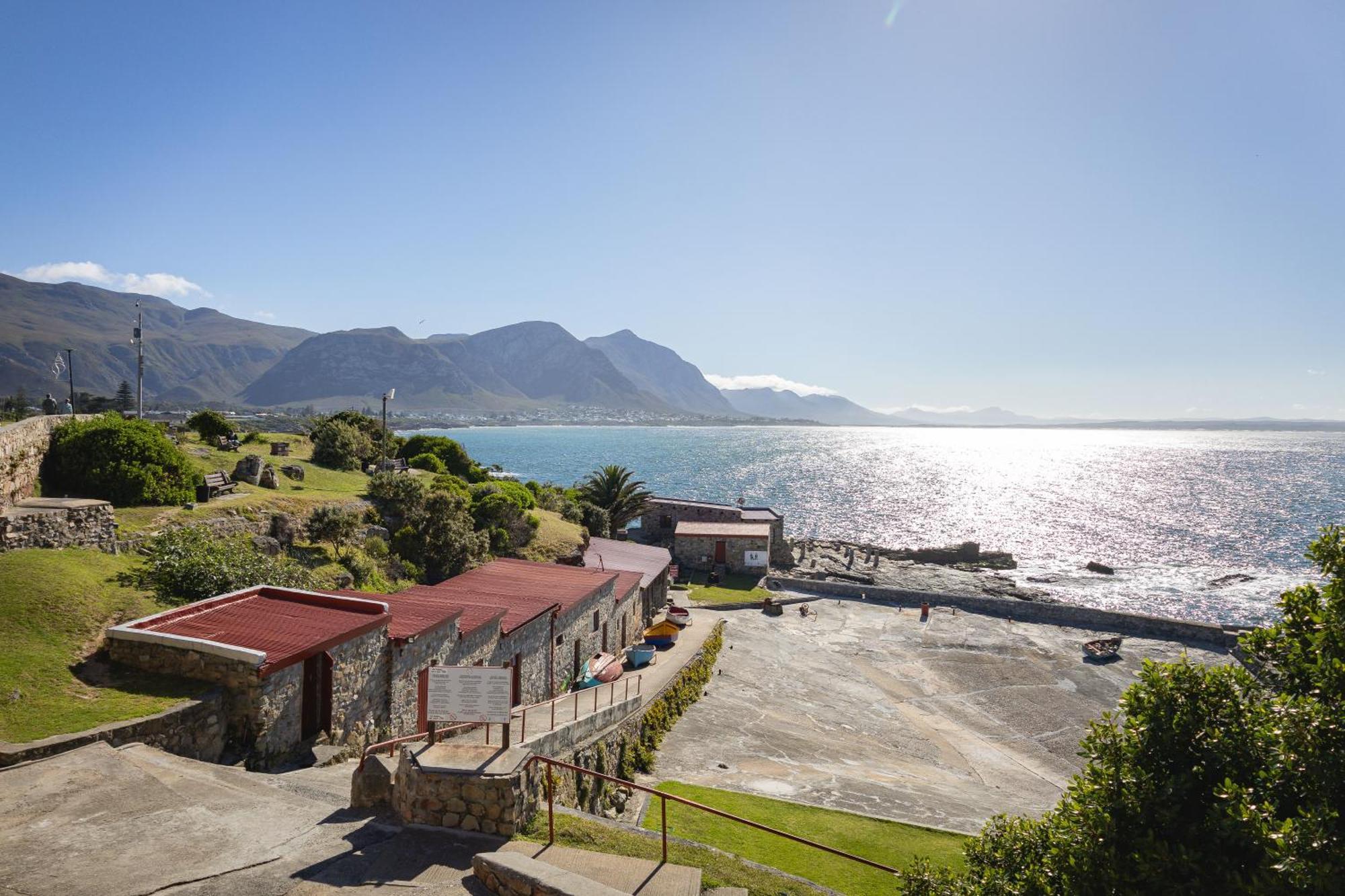 Hermanus Waterfront, Ocean Deluxe - Apartment 2 Экстерьер фото